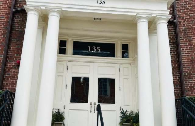 135 Daniel Street Gallery 2