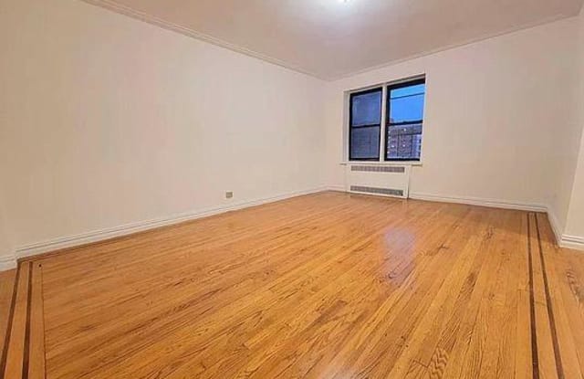 2201 Jerome Avenue - 2201 Jerome Avenue, Bronx, NY 10453