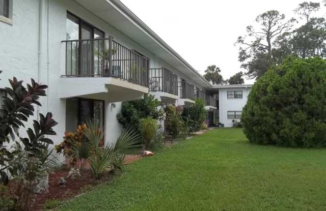 Gorgeous one bedroom unit with balcony photos photos