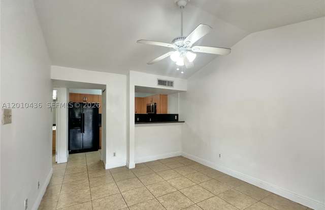 15300 SW 106th Ter Gallery 3