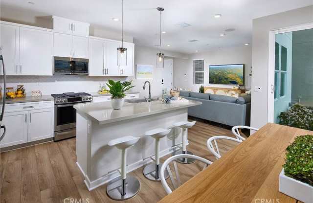 4084 Spring Lane photos photos