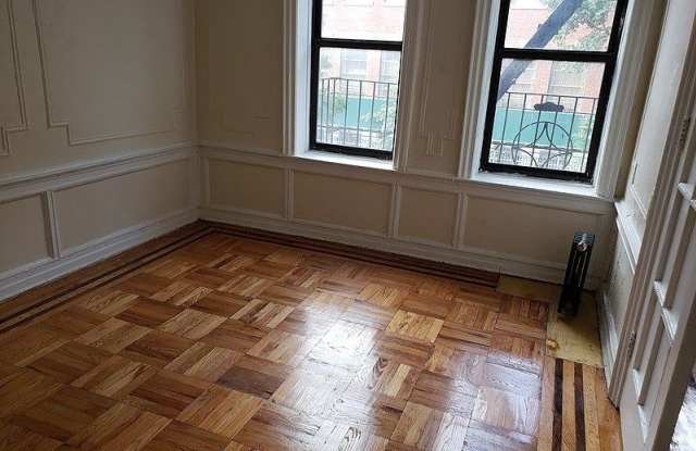 354 Franklin Avenue Gallery 3