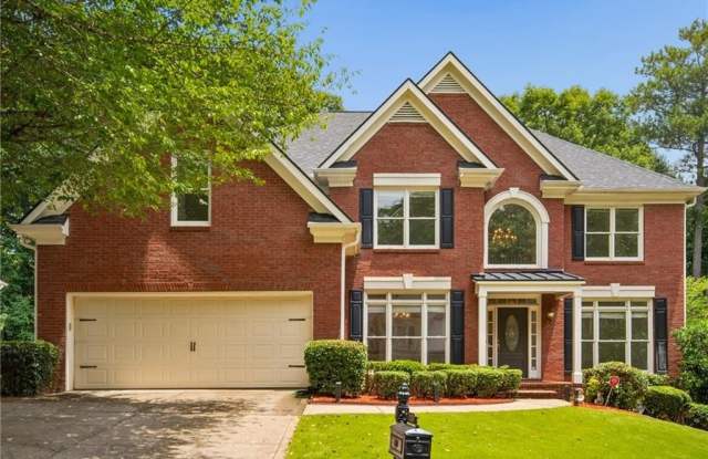 270 Edwardton Court Gallery 2