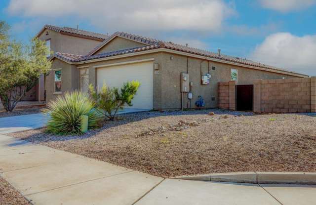 4 Bedroom 2.5 Bathroom photos photos