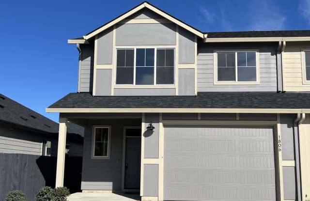 BRAND NEW Battle Ground Townhome for Lease in Amiras Song Development - 1806 NW 18th St Gallery 1
