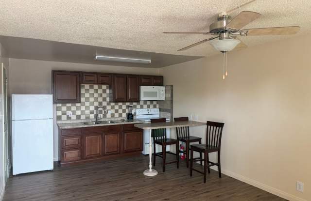 1 Bedroom 1 bath Condo in Central Las Vegas Gallery 3