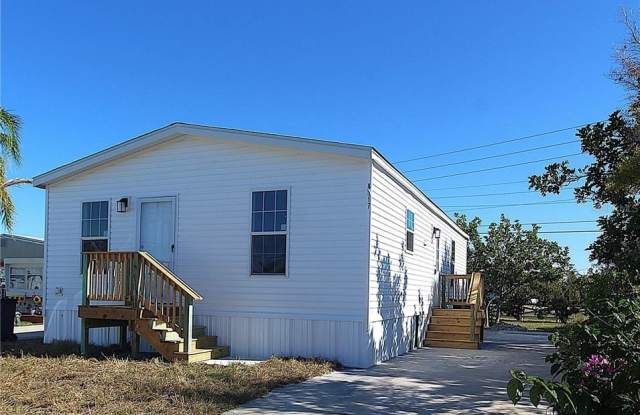 4117 10TH STREET COURT E - 4117 10th Street Court East, Ellenton, FL 34222