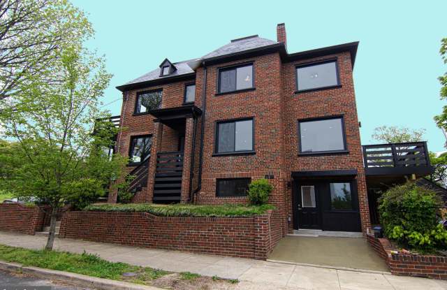 234 MADISON STREET NW Gallery 3