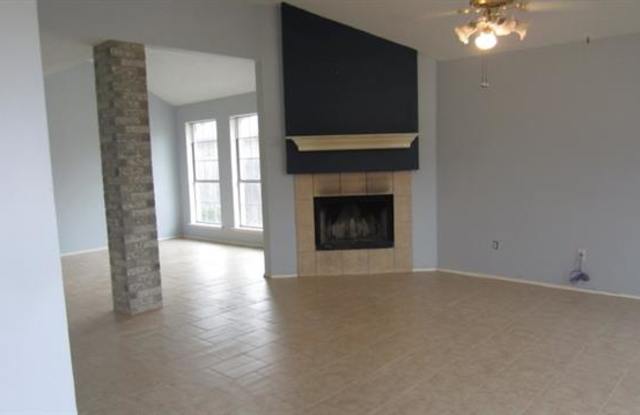 6704 Clear Creek Drive Gallery 4