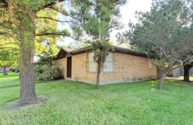 Cute Pasadena home just blocks from the Beltway! Gallery 2