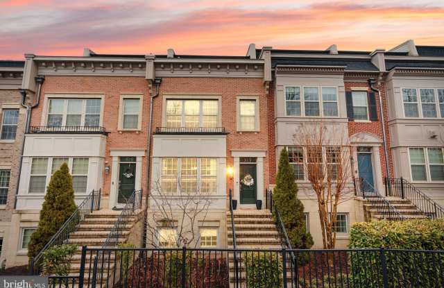 517 OVERLOOK PARK Drive Gallery 1