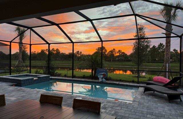 5453 Pikewood Court photos photos