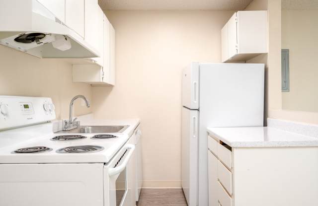 Sunset Apartments Gallery 2