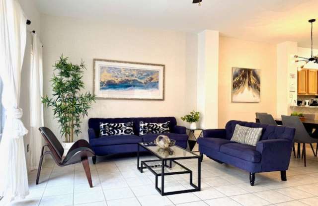 Kissimmee Townhome For Rent - Fully Furnished with 3 Bedrooms 2.5 Baths Gallery 4