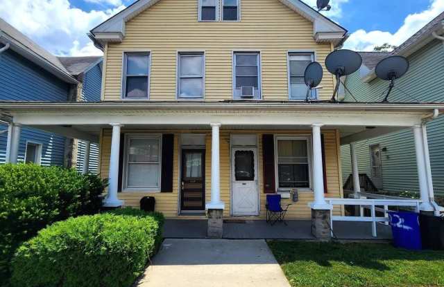 622 MARKET photos photos