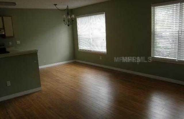 2565 Grassy Point Drive #101 Gallery 2