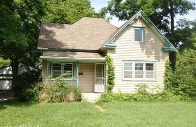 525 S Main Ave - 525 South Main Avenue, Republic, MO 65738
