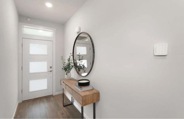 *Coming Soon!* Beautiful Newer Home Built In 2021 Located In a Convenient Location In Tigard is a Must See! Gallery 4