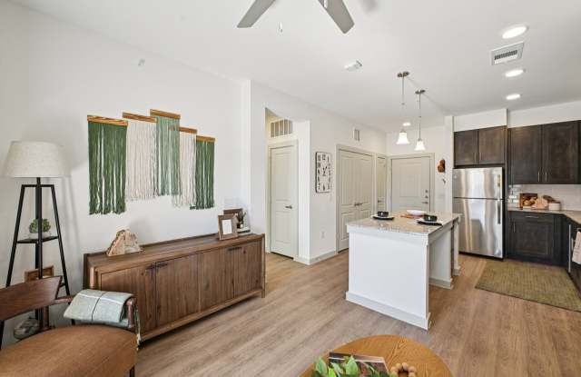 Huntington Place Seniors Little Elm - Senior Housing Gallery 3