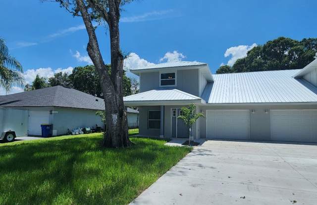 Brand New 2 Story Edgewater Duplex photos photos