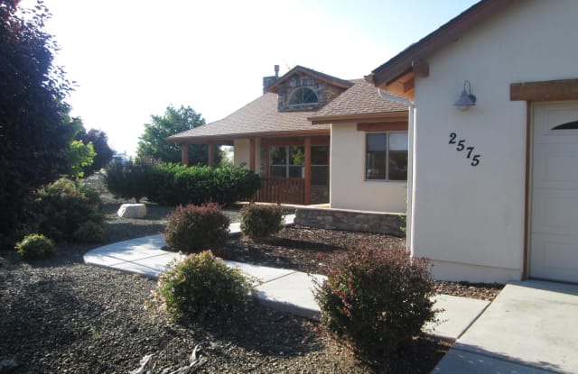 2575 Solar View Drive - 2575 Solar View Drive, Chino Valley, AZ 86323