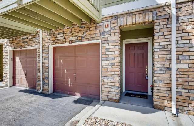 2 bedromm, 2 bath townhome with attached 2 car tandem garage. photos photos