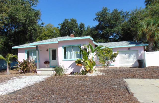 332 Buena Vista Dr. - 332 S Buena Vista Dr, Dunedin, FL 34698