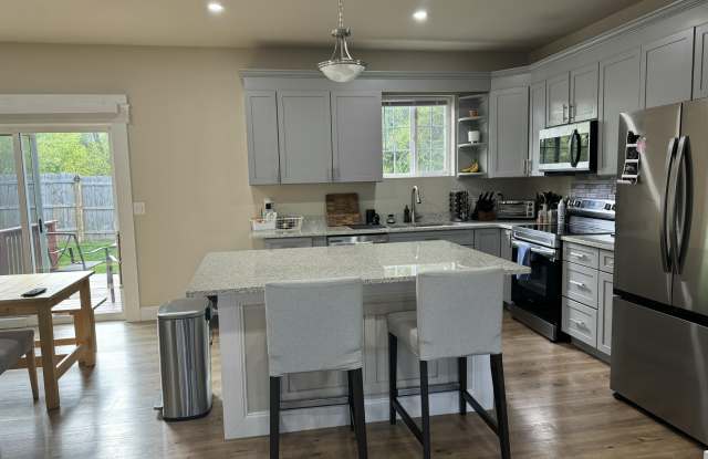 6 Maple Village Court Gallery 3