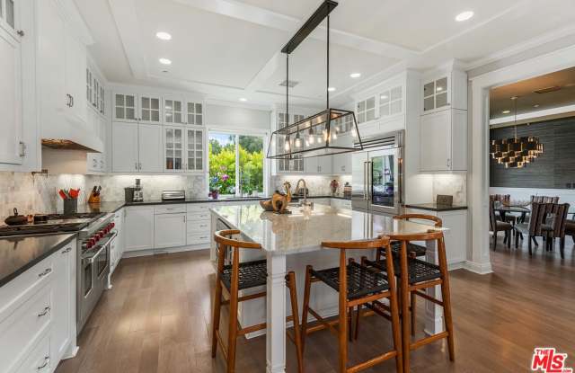 12757 VALLEYHEART Drive Gallery 3