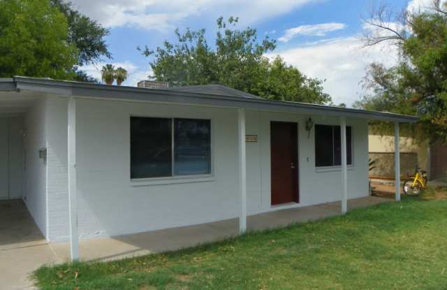 3 Bd house - Mesa- single level - Huge backyard - Tile- - 1258 East Marilyn Avenue, Mesa, AZ 85204