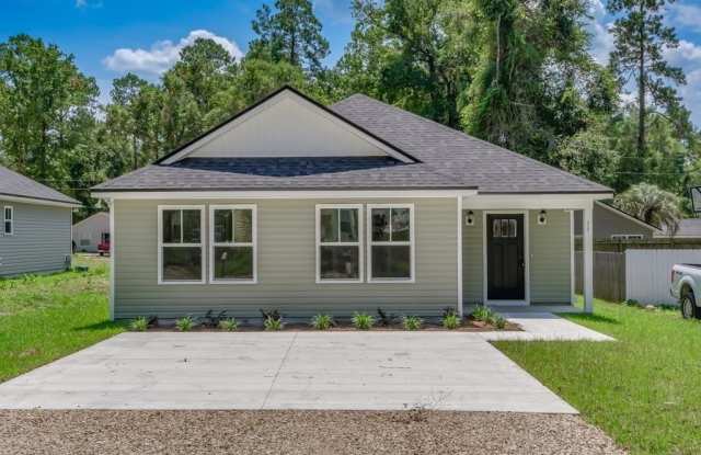 64 Shawnee Trail - 64 Shawnee Trail, Wakulla County, FL 32327
