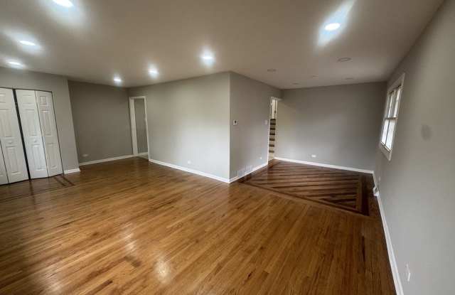 14475 LINCOLN Avenue Gallery 3