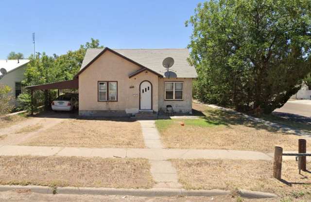 3 Bed, 1 Bath - Near the University photos photos
