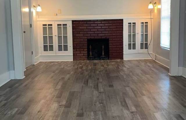 1511 W Elm Gallery 4