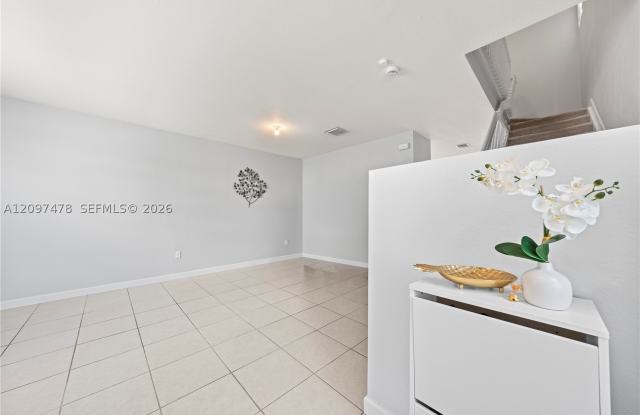 23489 SW 127th Pl Gallery 3