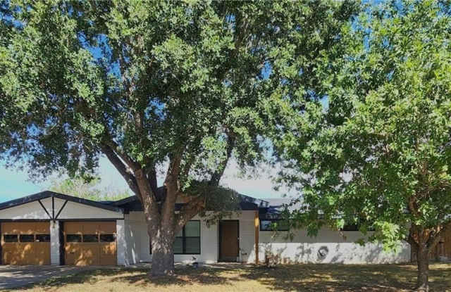 1420 S 15th Avenue photos photos