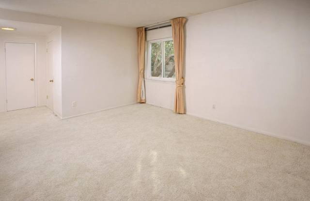 7757 Glassport Avenue Gallery 2