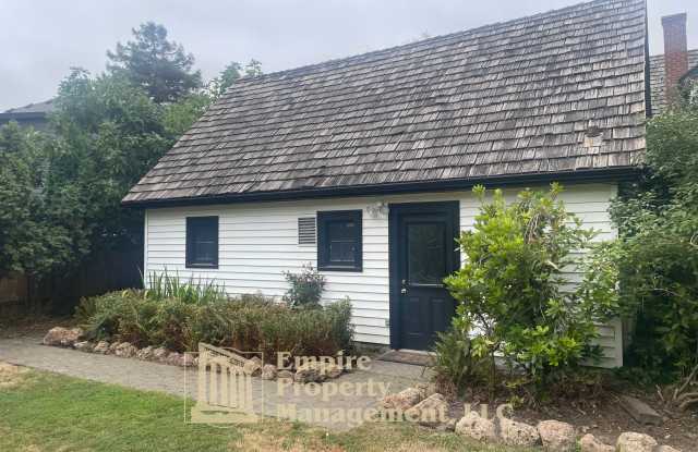 695 Walnut Avenue Gallery 2