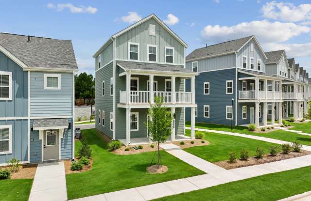 Hamlet Huntersville photos photos