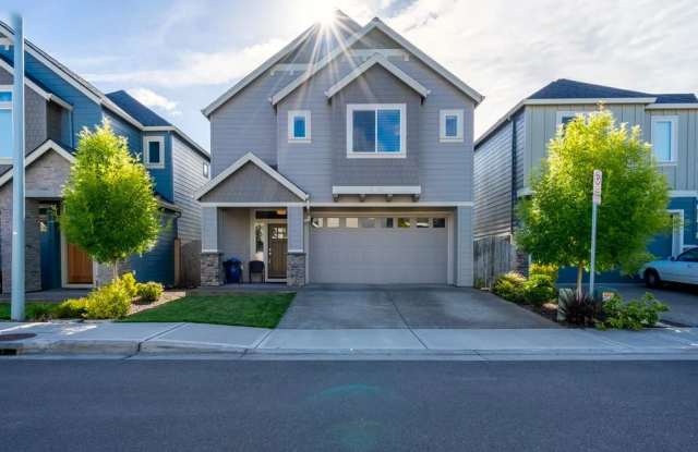 2624 SW McKenna Pl - 2624 Southwest McKenna Place, Aloha, OR 97003