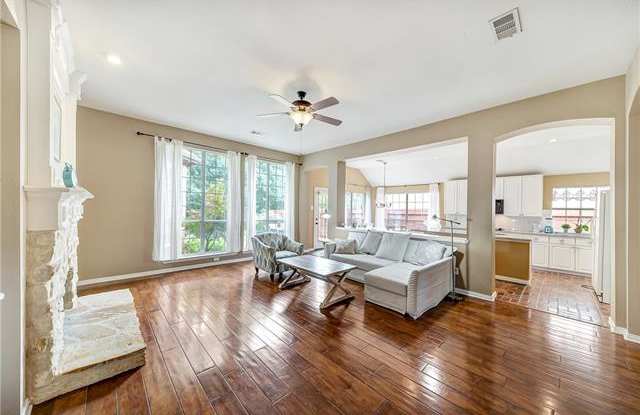 1008 Elmgrove Court Gallery 3