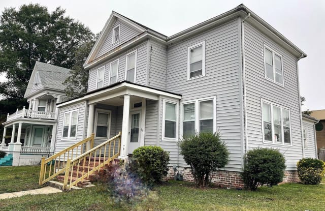 814 Harrington Avenue - 814 Harrington Avenue, Norfolk, VA 23517