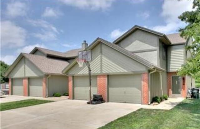 3546 Northeast Independence Avenue - 3546 Northeast Independence Avenue, Lee's Summit, MO 64064