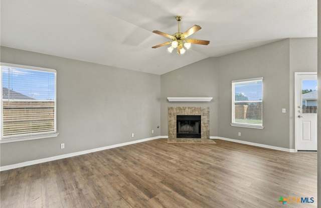 100 Lightfoot Court Gallery 3