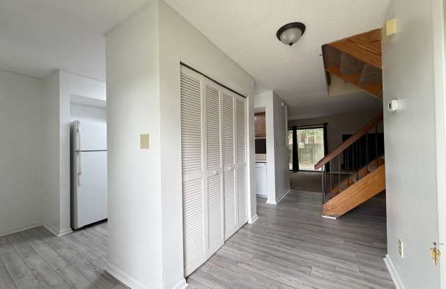 4396 Silverleaf Drive - 1 Gallery 3