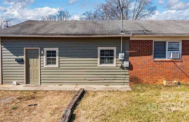 2842 Dale Street photos photos