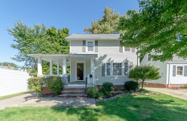 5651 Shawnee Road - 5651 Shawnee Drive, Lyndhurst, OH 44124