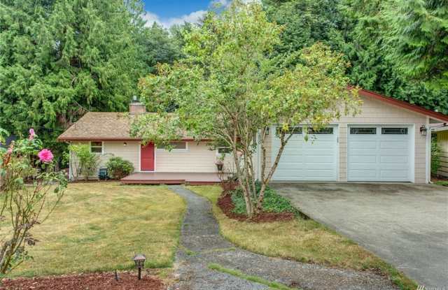 Remodeled 4 Bed 2 Bath Home Near Downtown Bellevue - 2830 107th Avenue Northeast, Bellevue, WA 98004