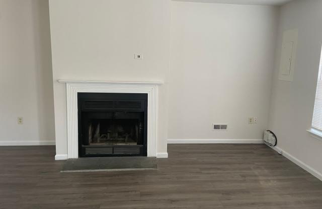 2 bedroom, 1.5 bath townhome with Community Pool in Princeton Wood, Newark, DE Gallery 2