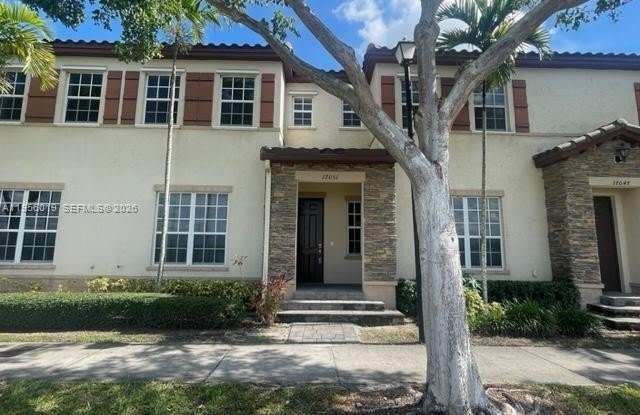 17051 SW 96th St photos photos